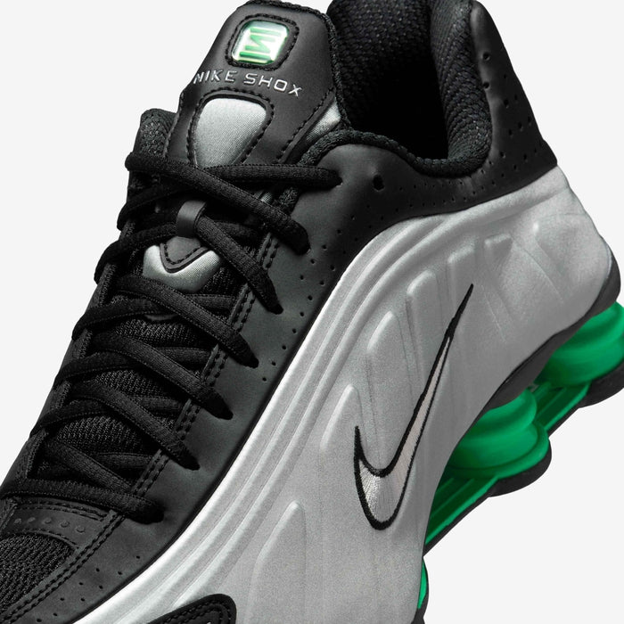 Nike Shox R4