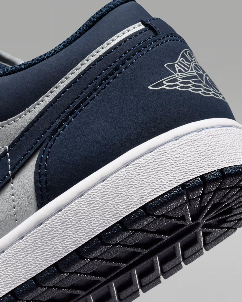 Nike Air Jordan 1 Low (Hombre)
