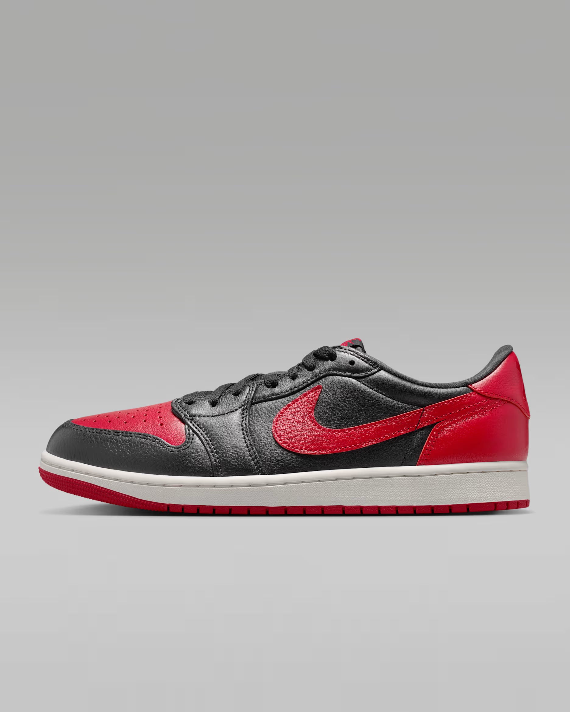 Air Jordan 1 Retro Low OG "Banned"