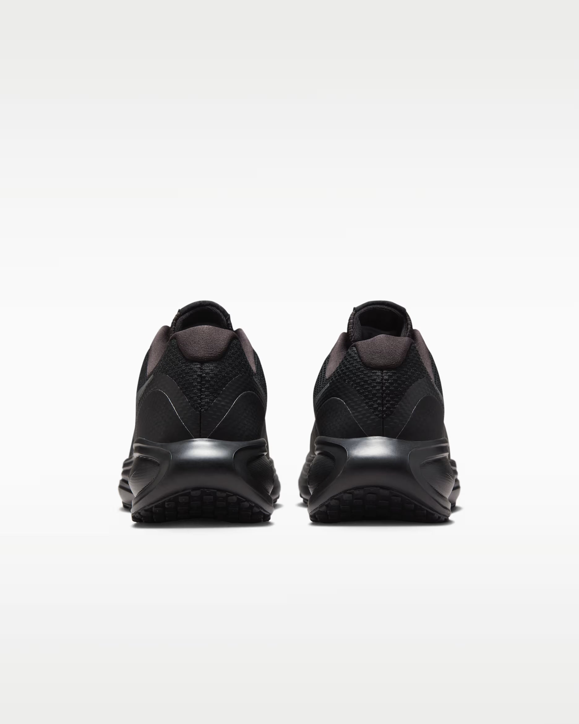 Nike Revolution 8