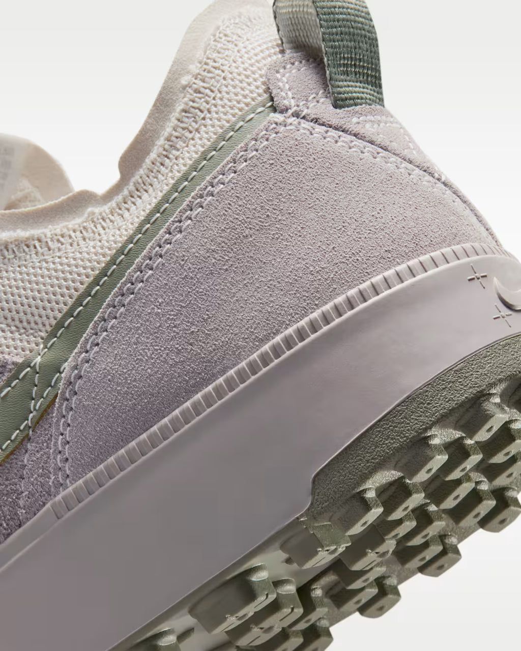 Nike C1TY